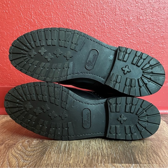 Black Leather Dress Boots - Picture 6 of 7